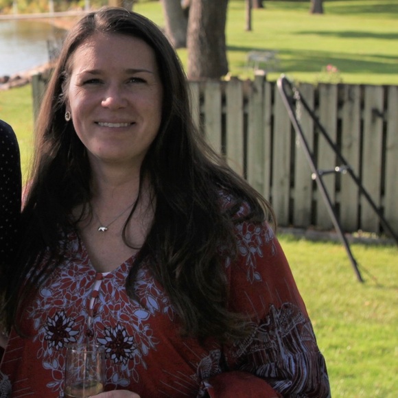 Meet your Posher, Libby - Picture 1 of 4